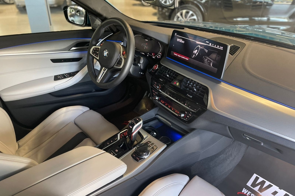 BMW M5 2020 фото 1