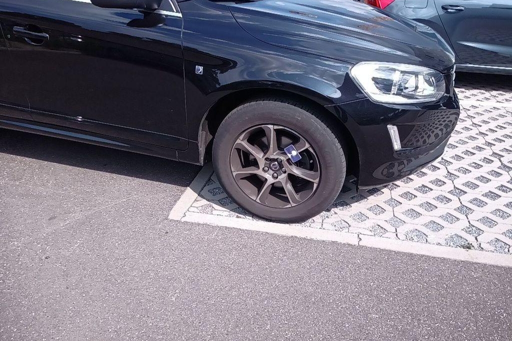 Volvo XC60 2016 фото 40