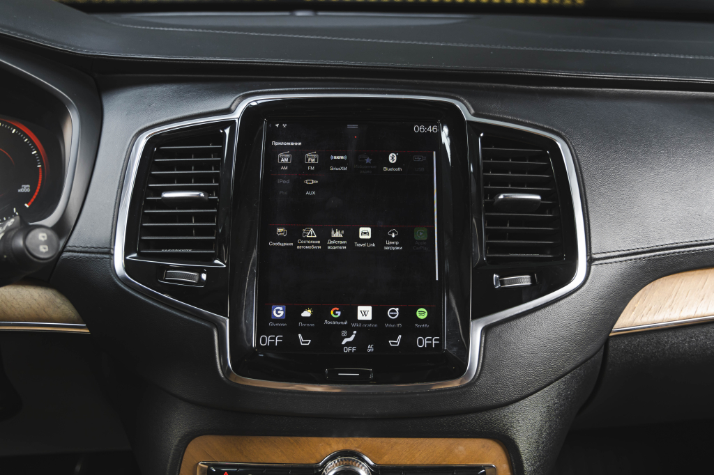 Volvo XC90 2015 фото 24