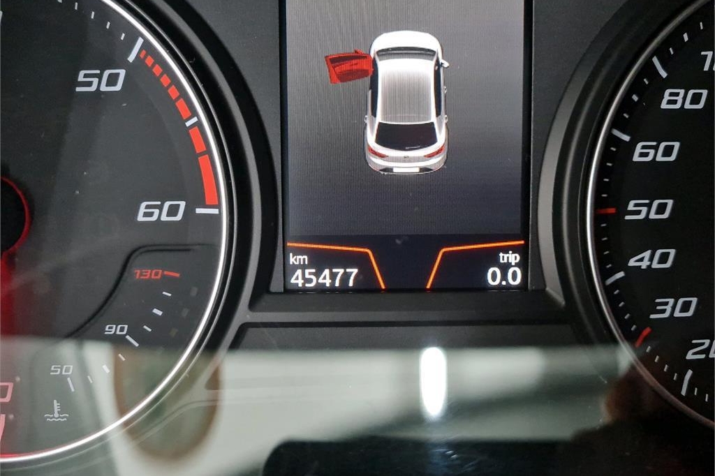 SEAT Leon 2018 фото 4