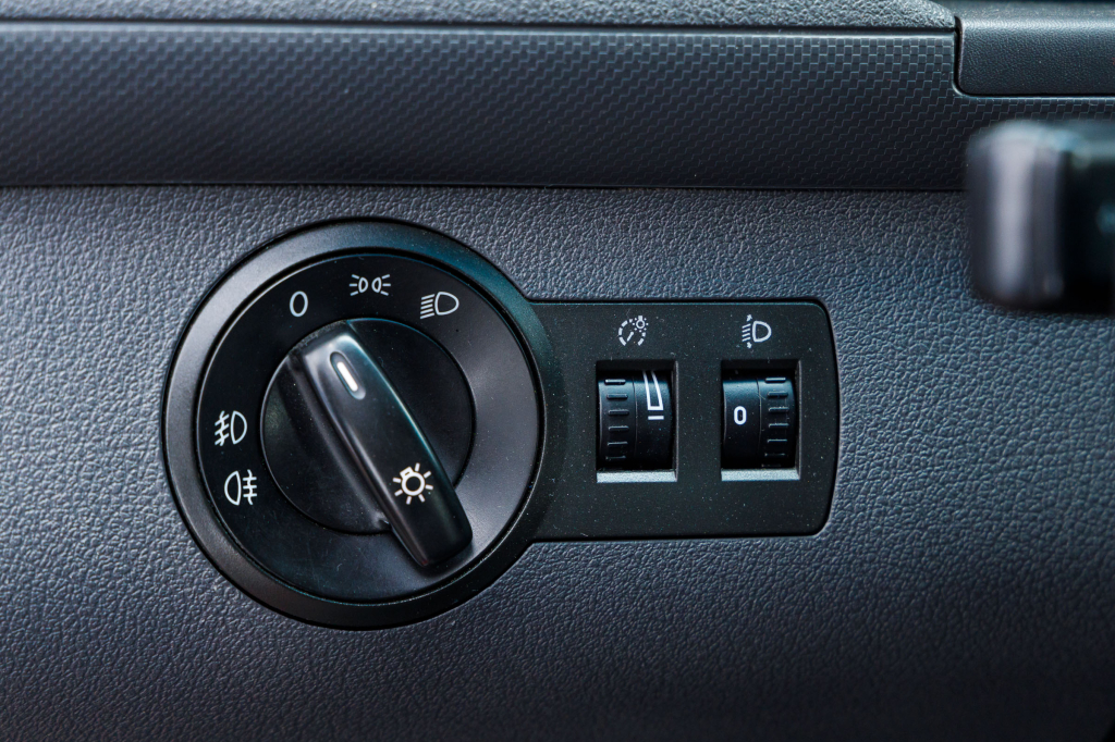 Volkswagen Caddy пасс. Life 2006 photo 11