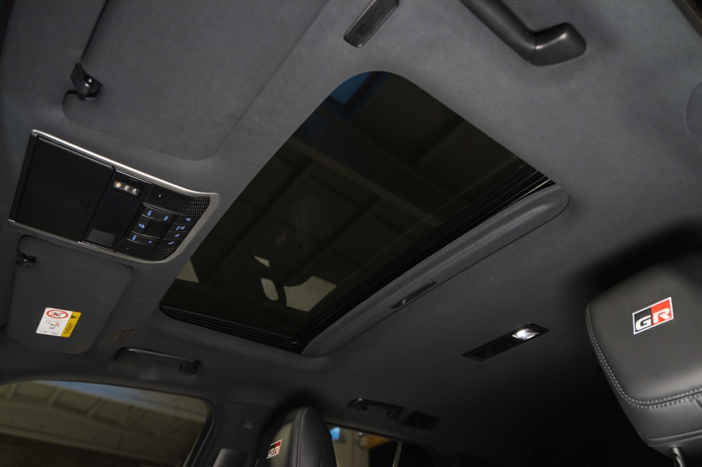 Toyota Land Cruiser GR 2023 photo 38