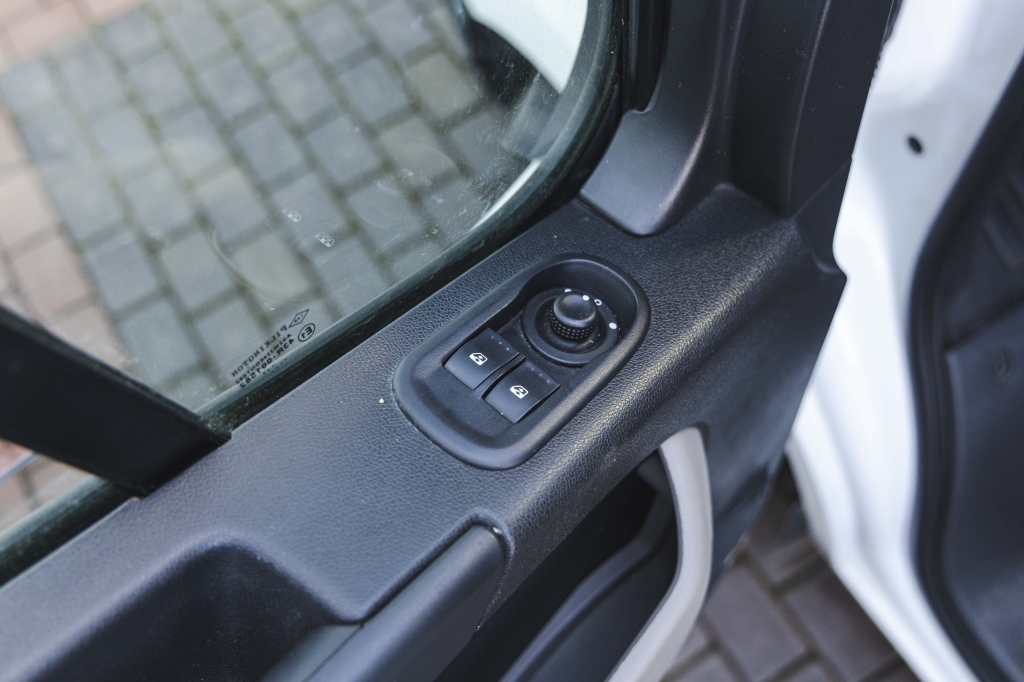 Nissan NV400 2017 фото 14