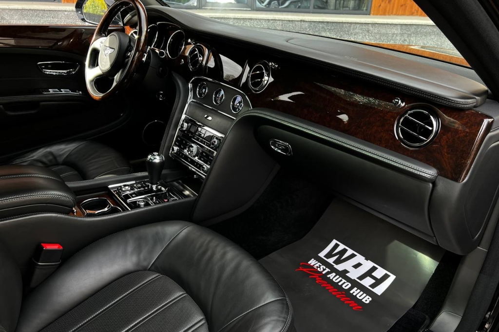 Bentley Mulsanne 2013 фото 11