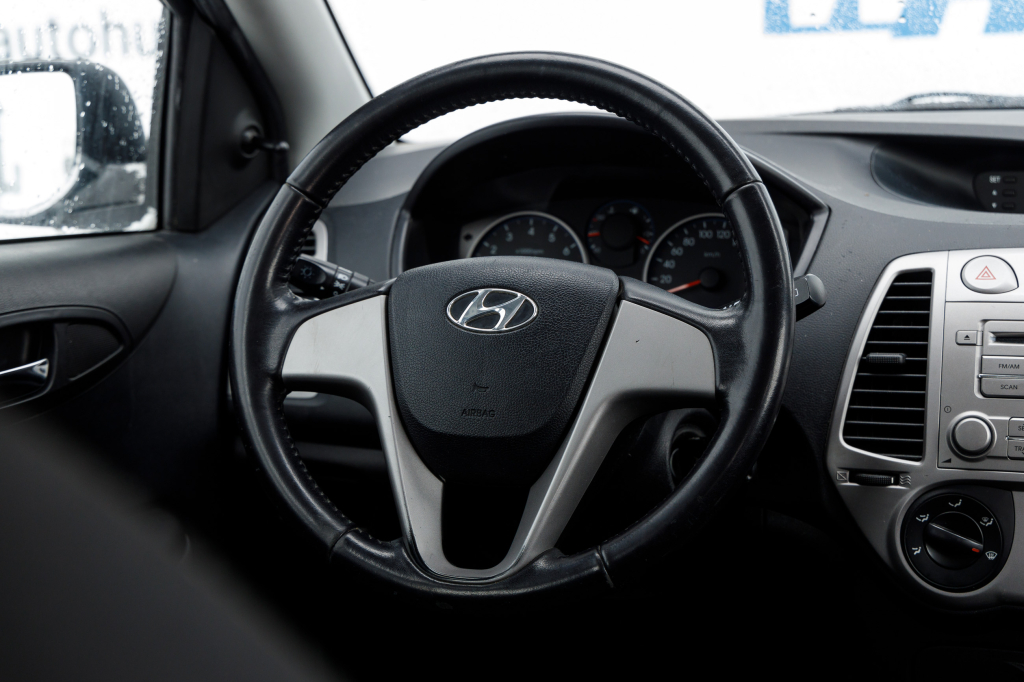 Hyundai i20 фото 8