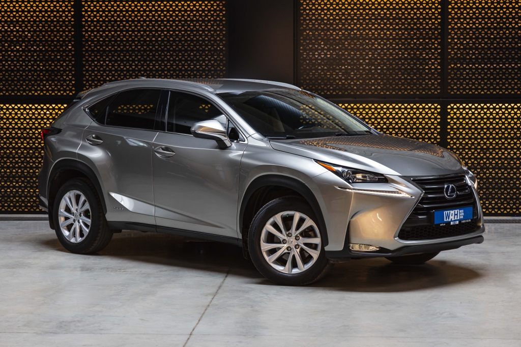 Lexus NX 300H 2016 фото Lexus NX 300H 2016 фото 3