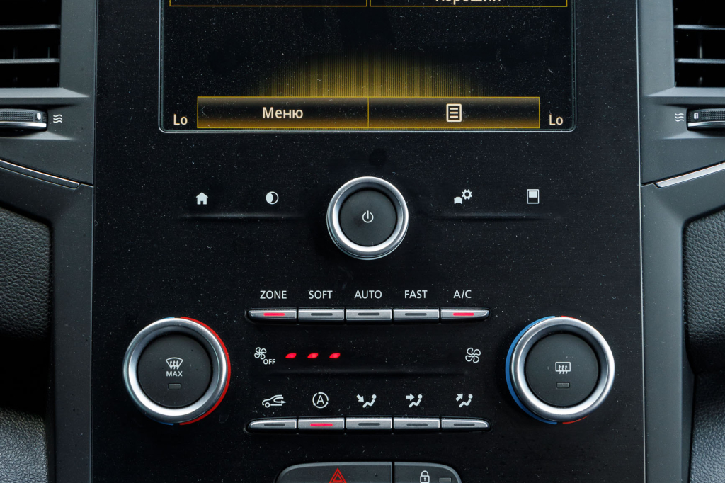 Renault Megane Limited 2017 фото 7