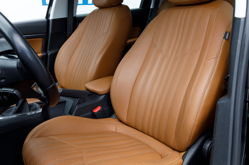 Peugeot 308 2015 фото 19