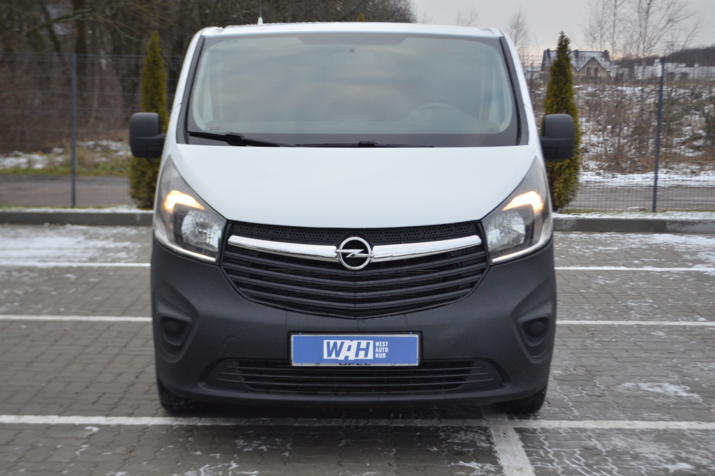 Opel Vivaro фото 1