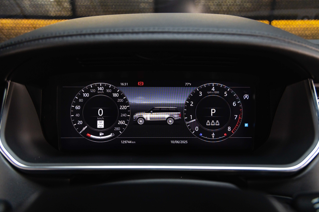 Land Rover Range Rover 2018 фото Land Rover Range Rover 2018 фото 21