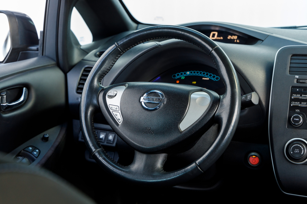 Nissan Leaf S 2013 фото 19