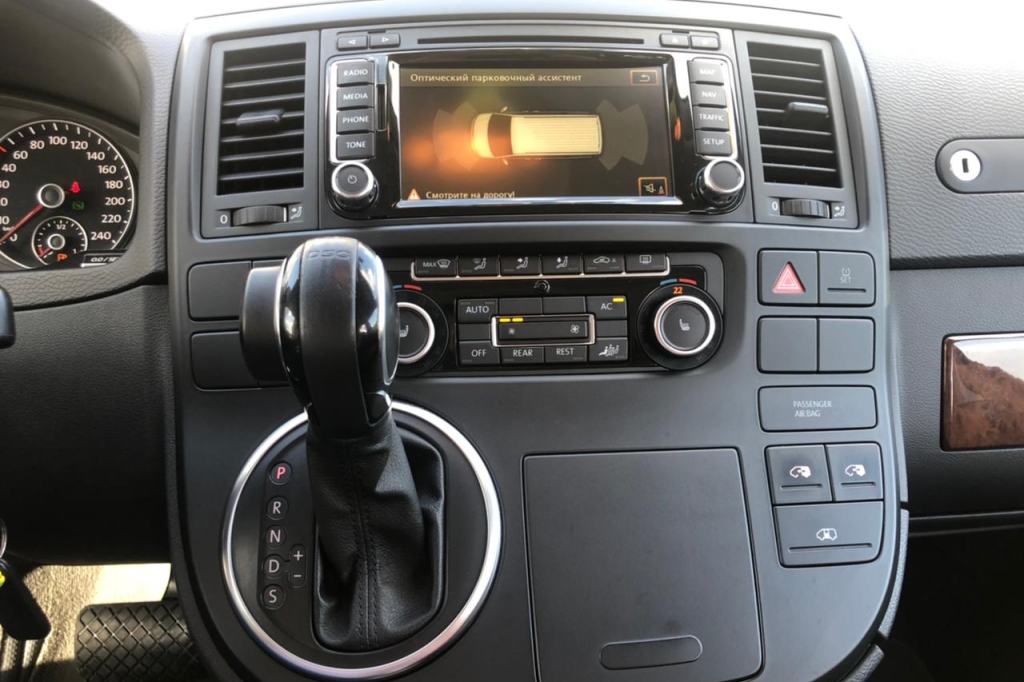 Volkswagen Multivan HIGHLINE 2011 фото 10