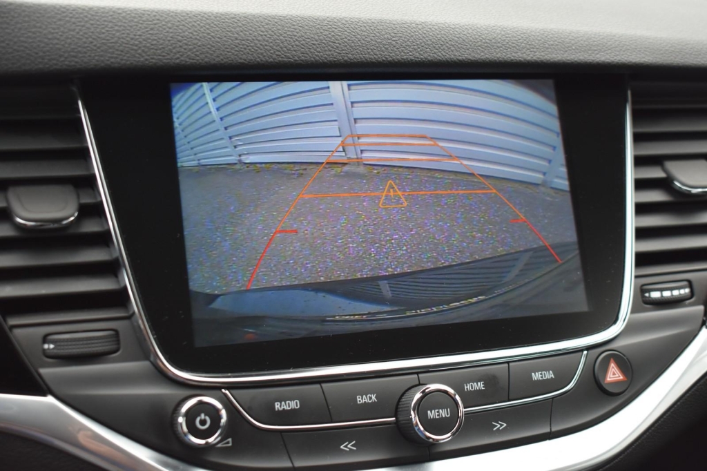 Opel Astra Sports Tourer 2018 photo 1