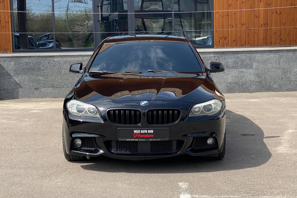BMW 5 Series 535i 2012 photo 1