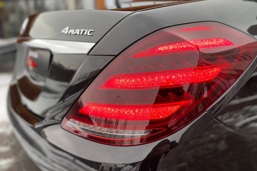 Mercedes-Benz S 560 4MATIC 2018 photo 21