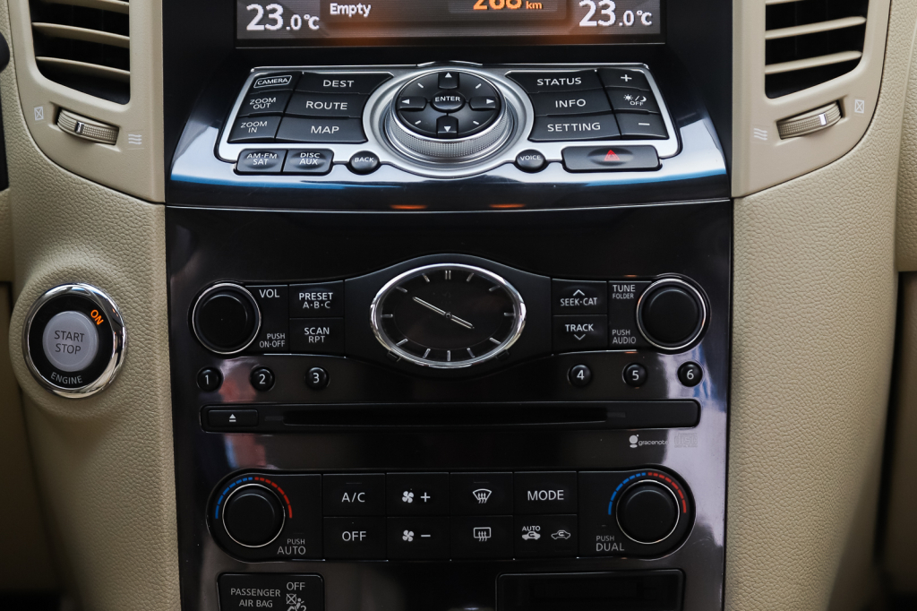 Infiniti FX 50 S 2008 фото 13