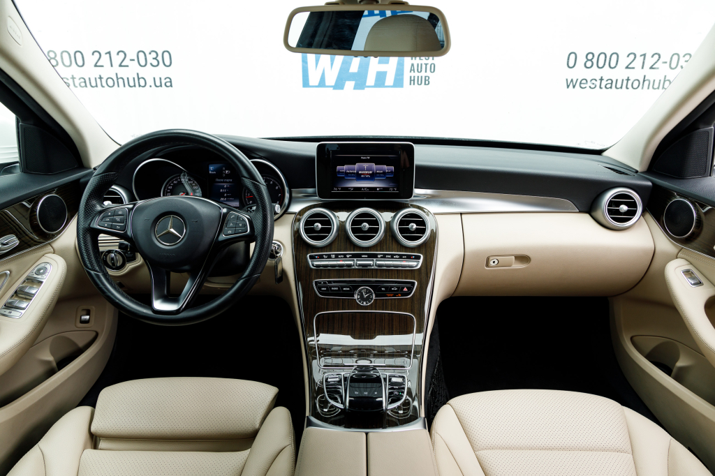Mercedes-Benz C 300 2014 photo 3