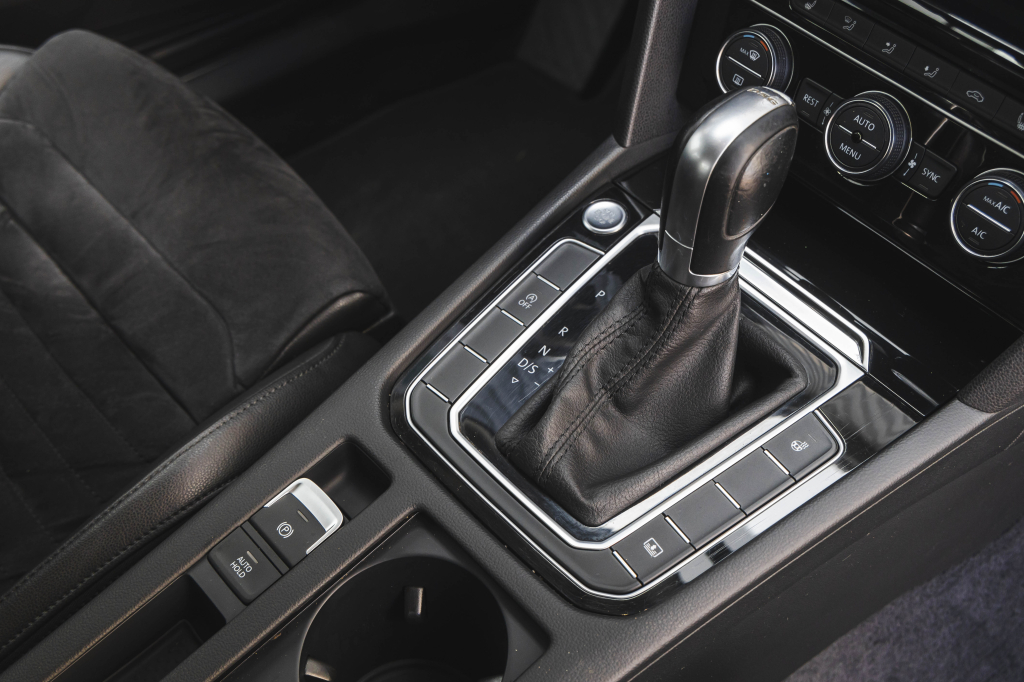 Volkswagen Passat R-Line 4Motion 2018 photo 25