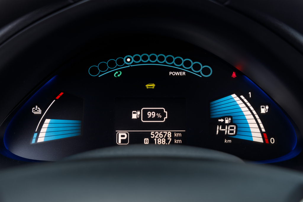 Nissan Leaf фото 9