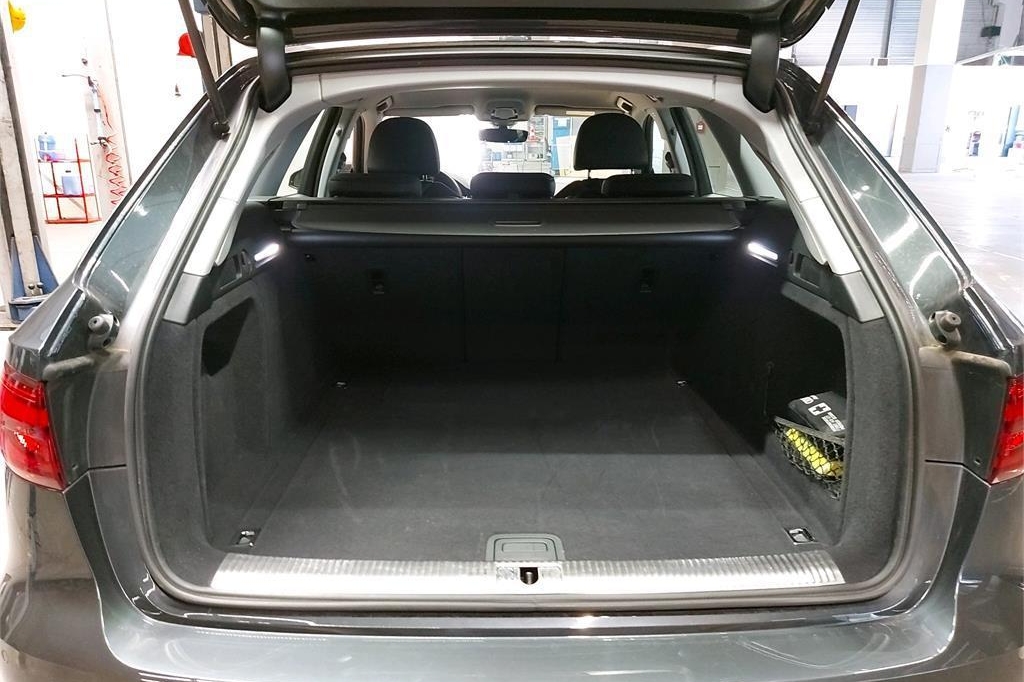 Audi A4 Avant 2019 фото 1