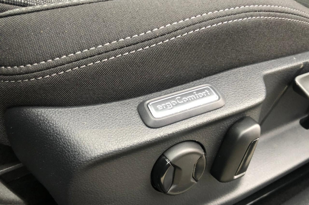 Volkswagen Passat B8 Business   2020 photo 15