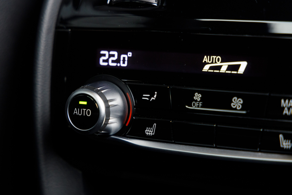 BMW 540 i xDrive 2017 фото 32