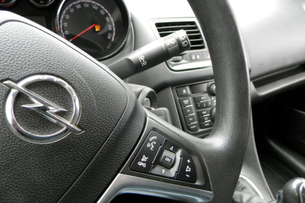 Opel Meriva 2012 фото 15