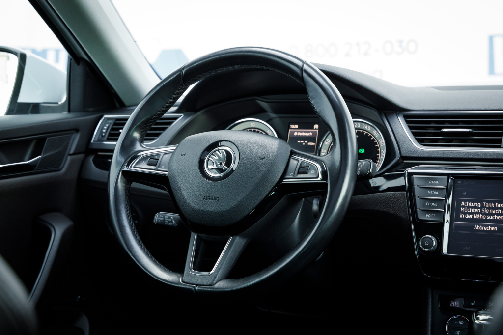 Skoda Superb Laurin & Klement 4x4 2015 photo 44