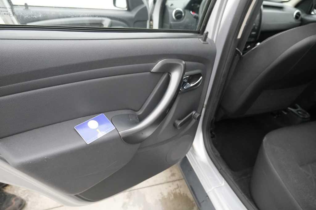 Dacia Duster 2015 photo 38