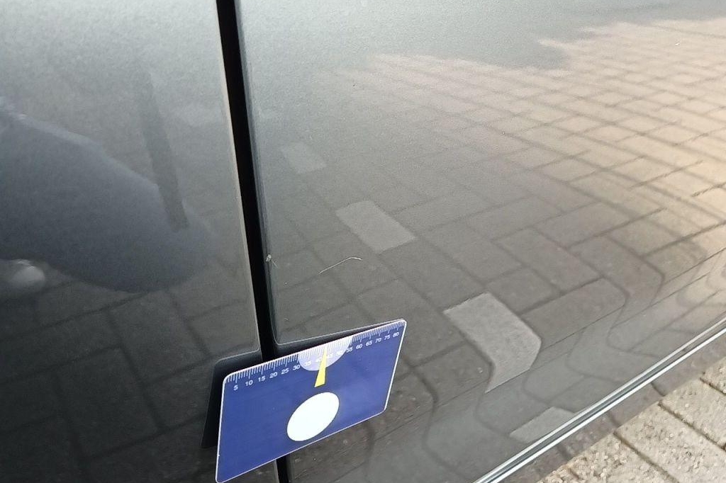 BMW 5 Series 2018 фото 12