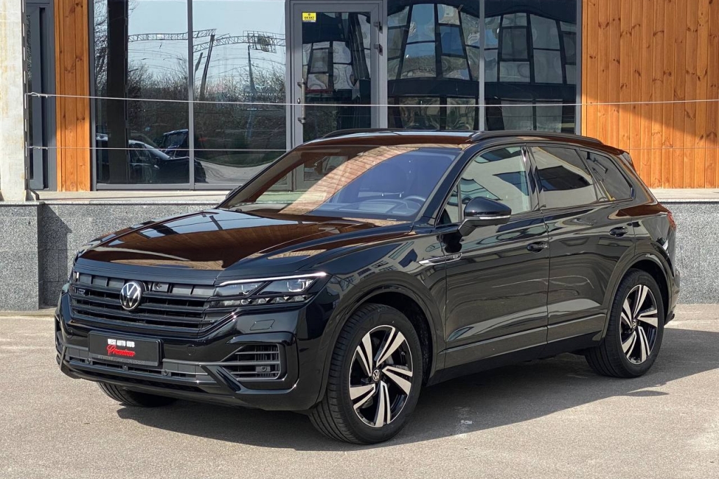 Volkswagen Touareg PLATINUM 2022 photo 2