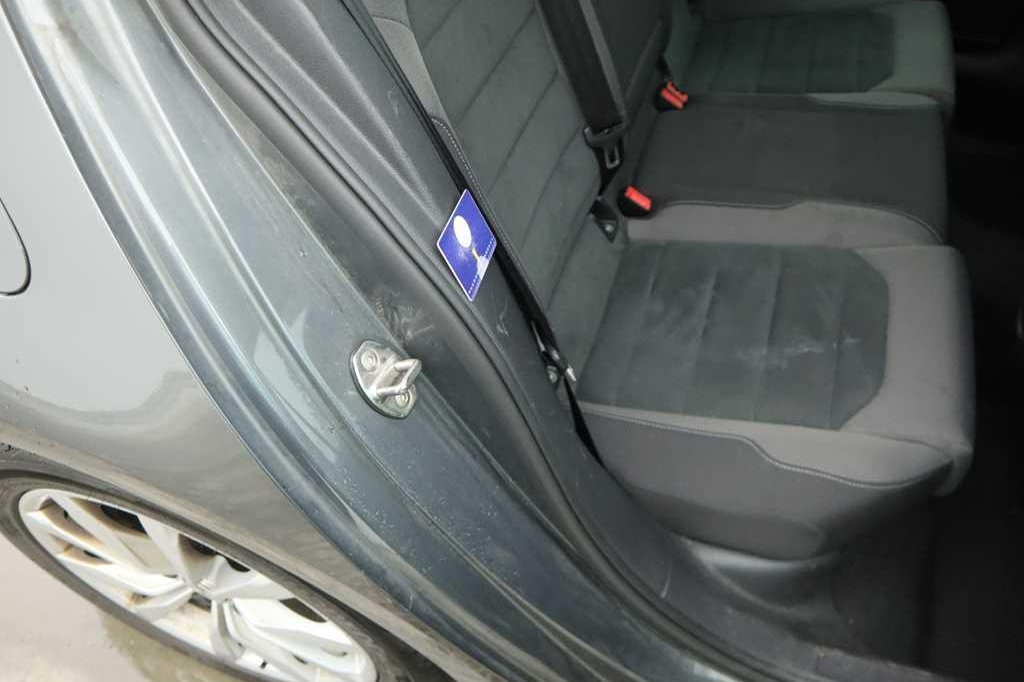 Volkswagen Golf 2018 фото 36