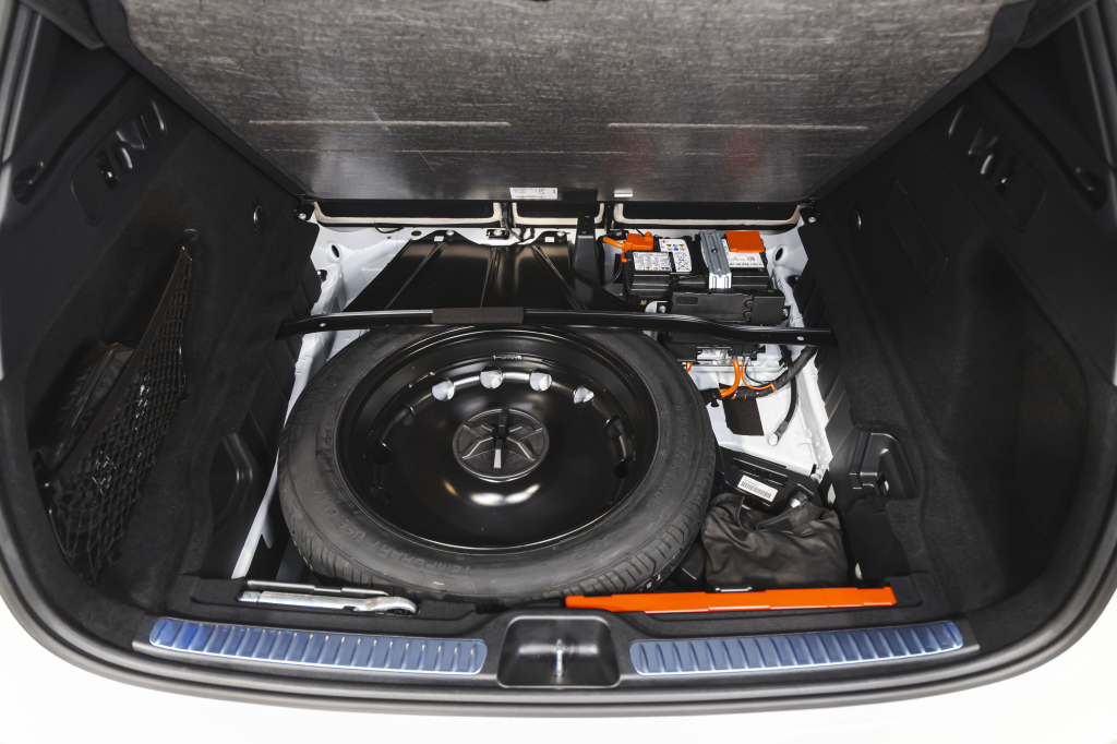 Mercedes-Benz GLC-Class 2023 photo 47