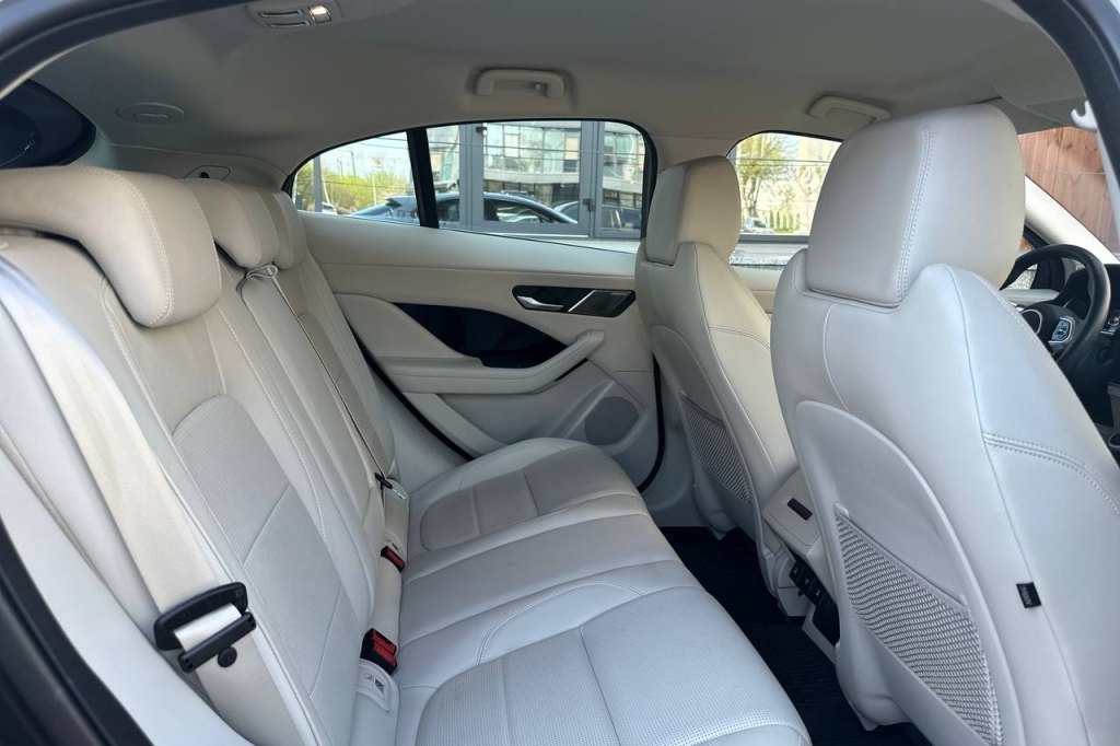 Jaguar I-Pace EV400 90kWh AWD 2018 photo 14