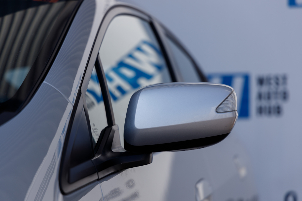 Honda Insight 2010 фото 8