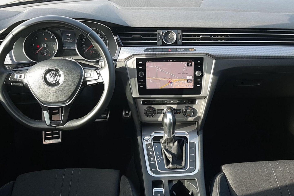 Volkswagen Passat Alltrack 2017 фото 2