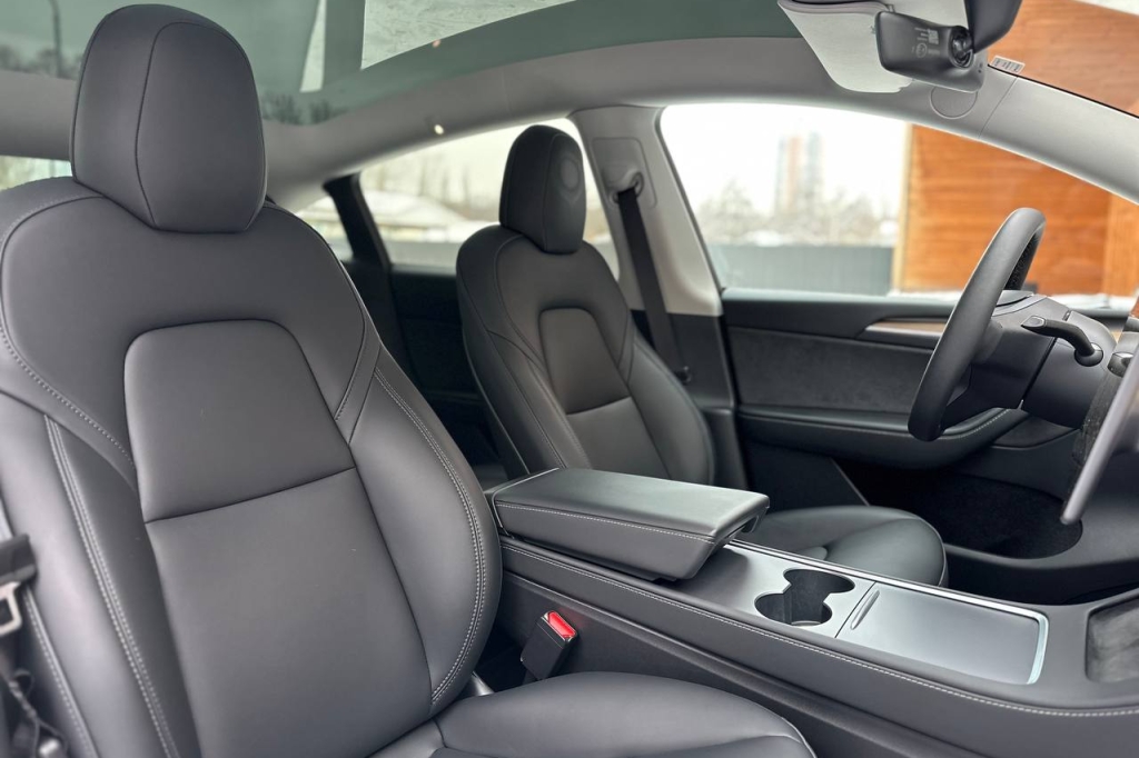 Tesla Model Y Long Range 75 kWh Dual Motor  2022 photo 13