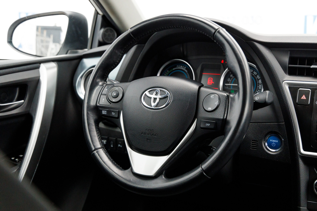 Toyota Auris Hybrid 2012 photo 10