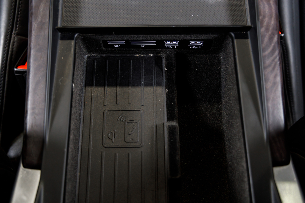 Audi Q8 50TDI Sline  2018 фото 23