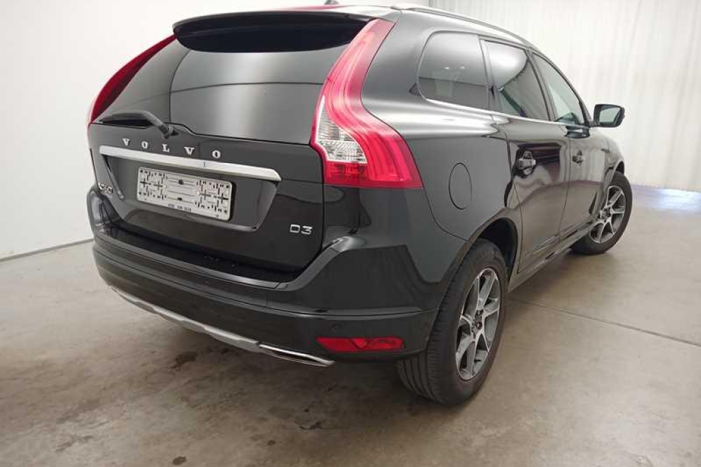 Volvo XC60 2016 фото 3