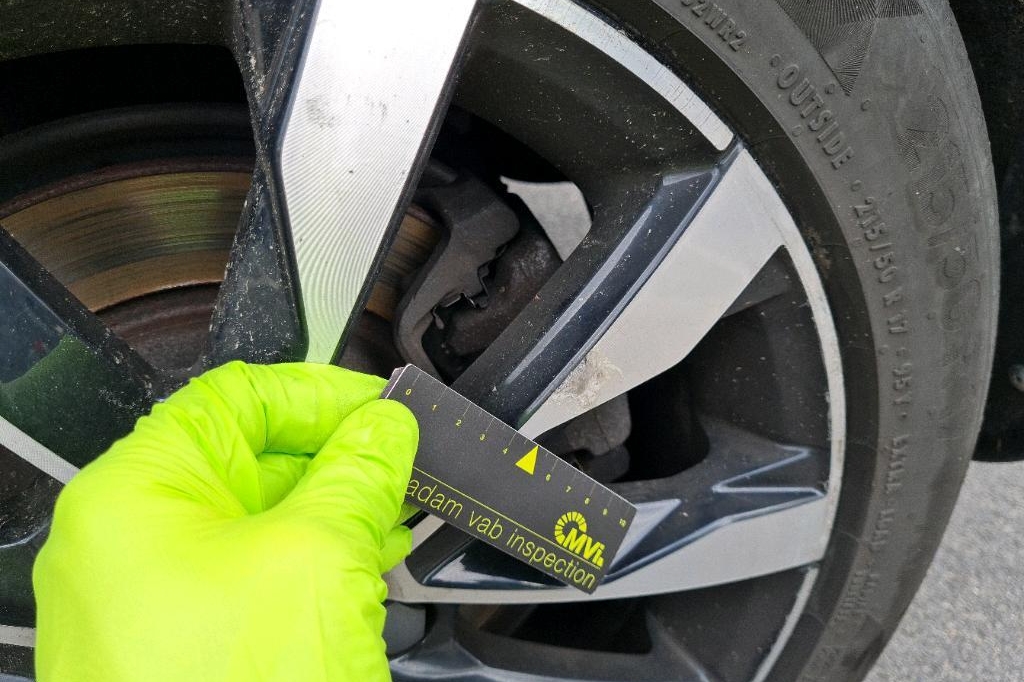 Volvo V60 2017 photo 15