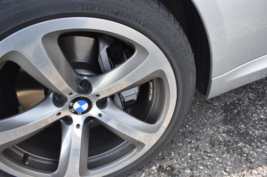 BMW 6 Series 2010 photo 14