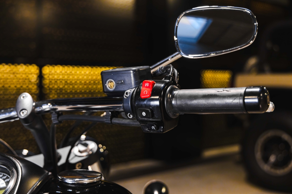 Triumph Thunderbird 1700 2016 фото 14