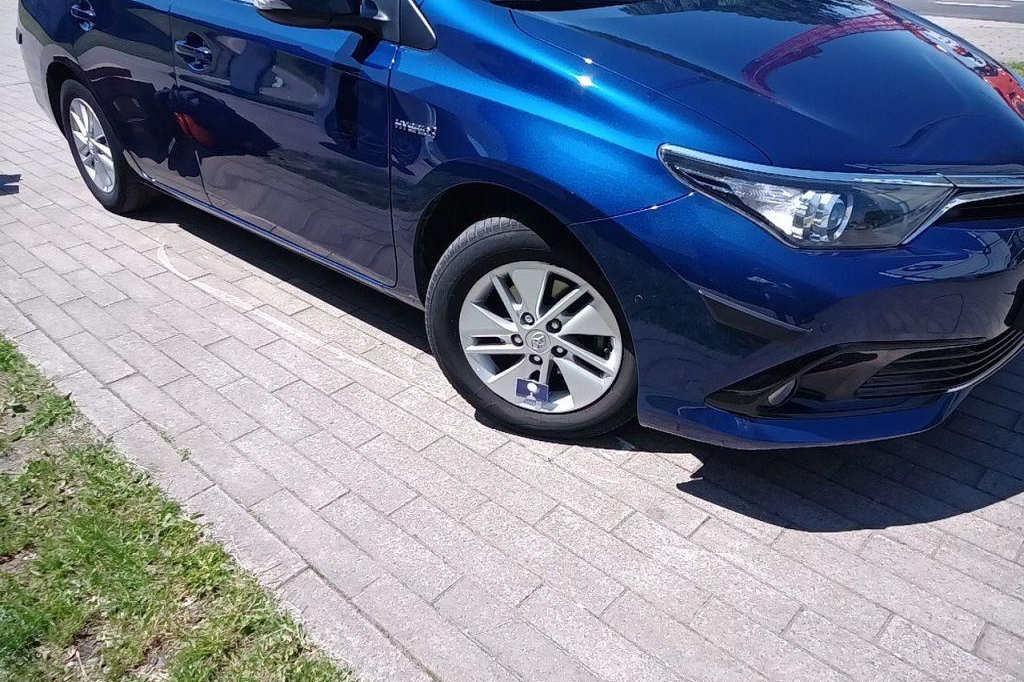 Toyota Auris Touring Sports 2016 photo 11
