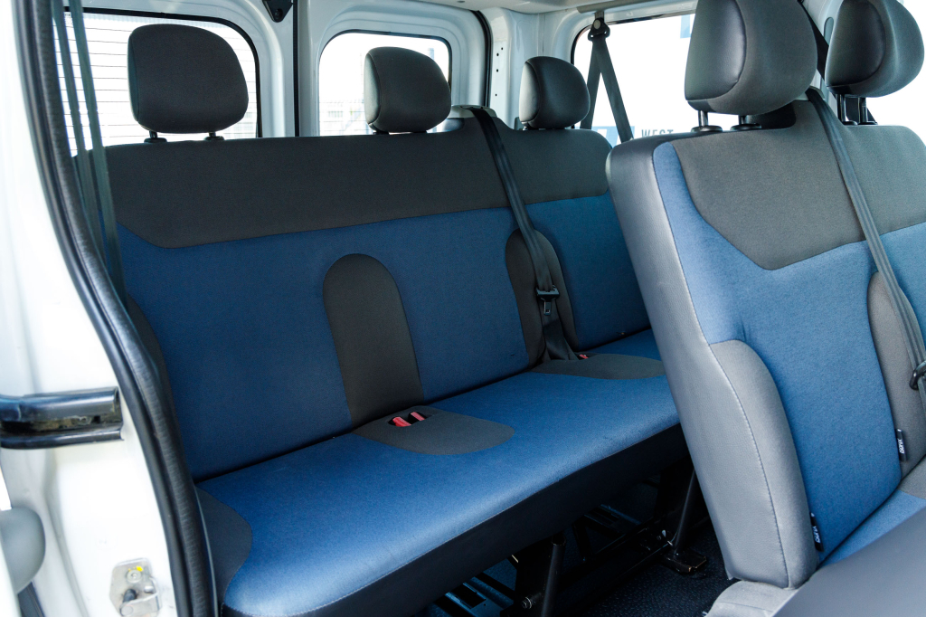 Renault Trafic пасс. 2012 photo 15