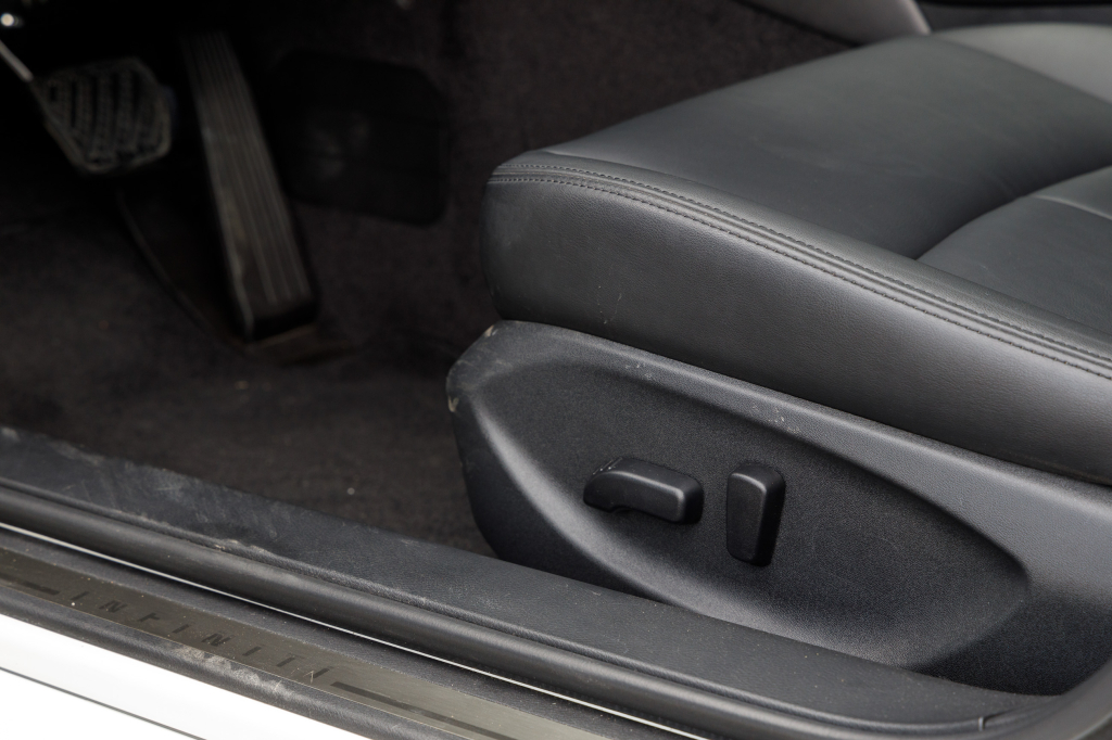 Infiniti Q50 фото 22