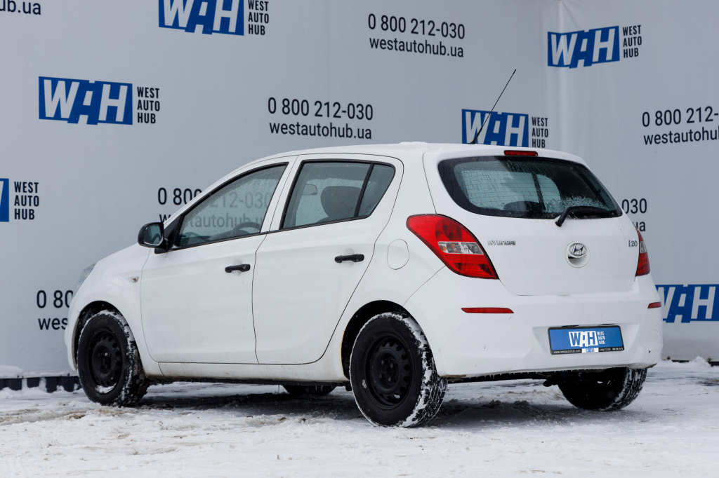 Hyundai i20 фото 3
