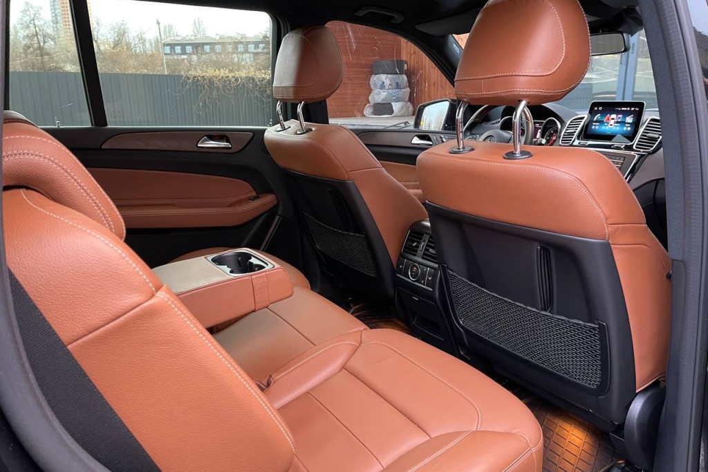 Mercedes-Benz GLS-Class 350 2018 фото Mercedes-Benz GLS-Class 350 2018 фото 17