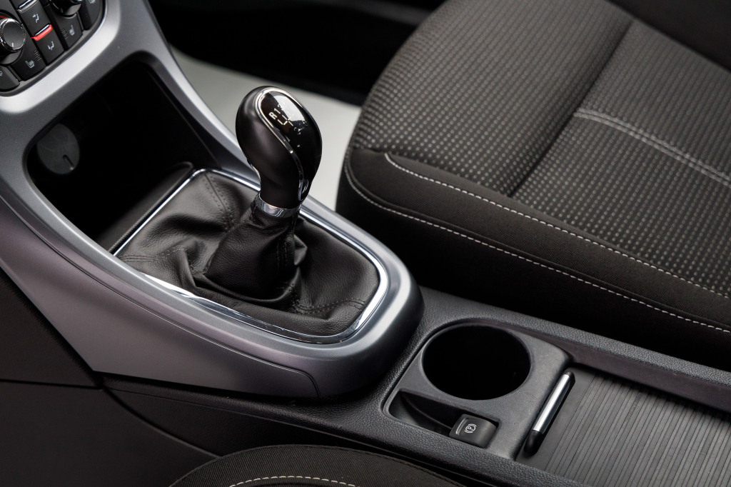 Opel Astra J Sports Tourer 2015 photo 13