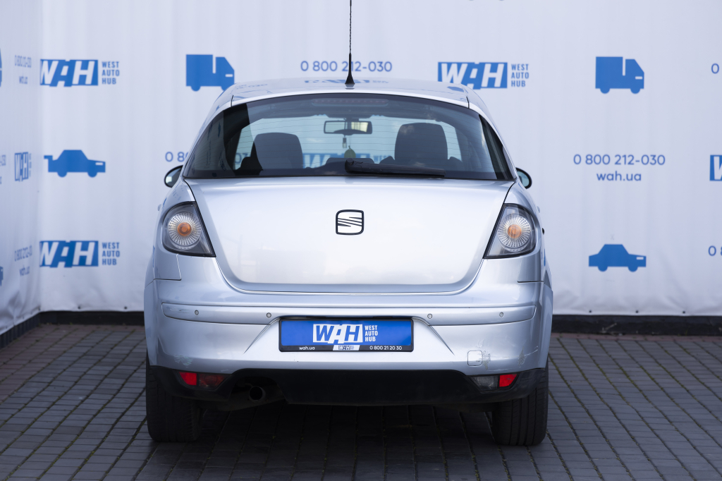 SEAT Toledo 2006 фото 6